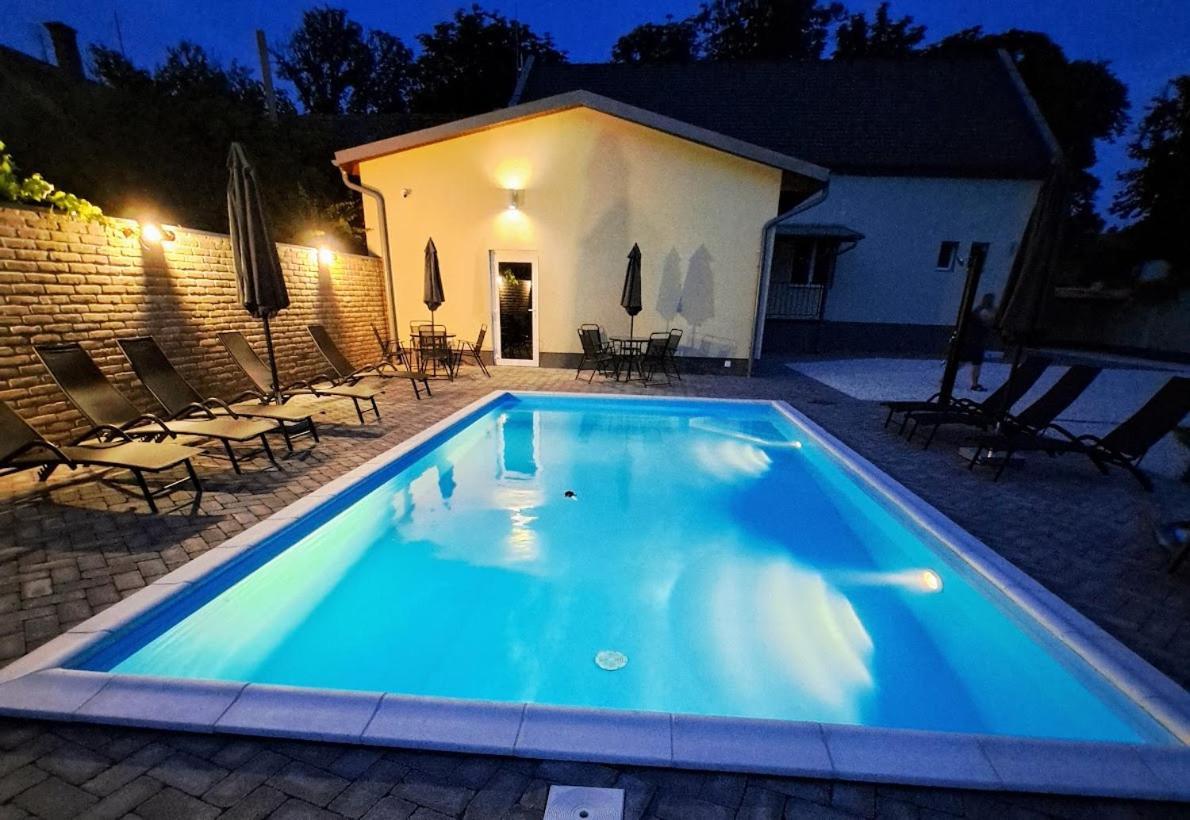 Ella Sun Apartman Мако Экстерьер фото